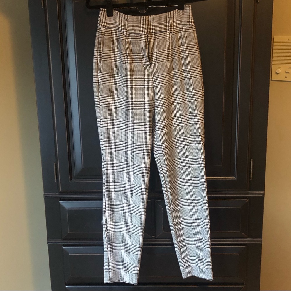 Houndstooth High-waisted Ankle Pant 00L